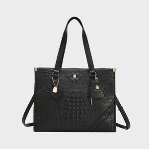 NWT Tote&Carry Statement City Tote Bag - Black